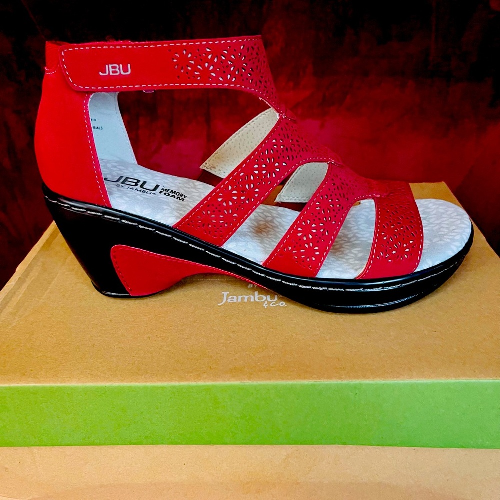 Shoes size 7 by Jambu & Co.